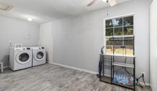 Struggling to get your window pulls just right for interior photos? Don’t worry, we’ve got you covered! In this article, we’ll share some invaluable secrets that will help you achieve spot on window pulls with ease, from battery-powered flashes to creative editing techniques.